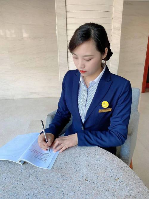 长岭接待会议中心开展全员服务礼仪培训 以礼仪之美铸服务之魂